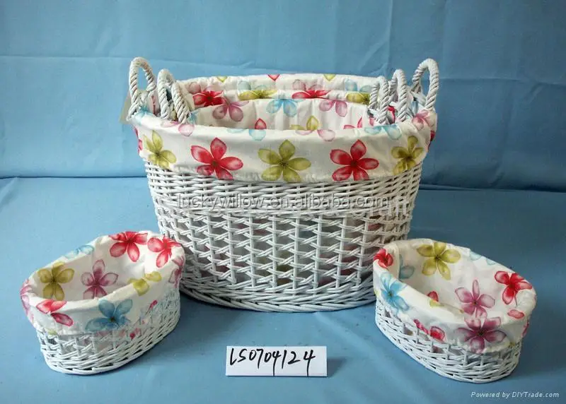 weave white wicker basket with fabric lining for home storage