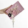 /product-detail/handmade-tassels-floral-evening-bags-2019-new-fashion-pearl-chain-wedding-clutch-ladies-beaded-party-flower-shoulder-bags-62056207798.html