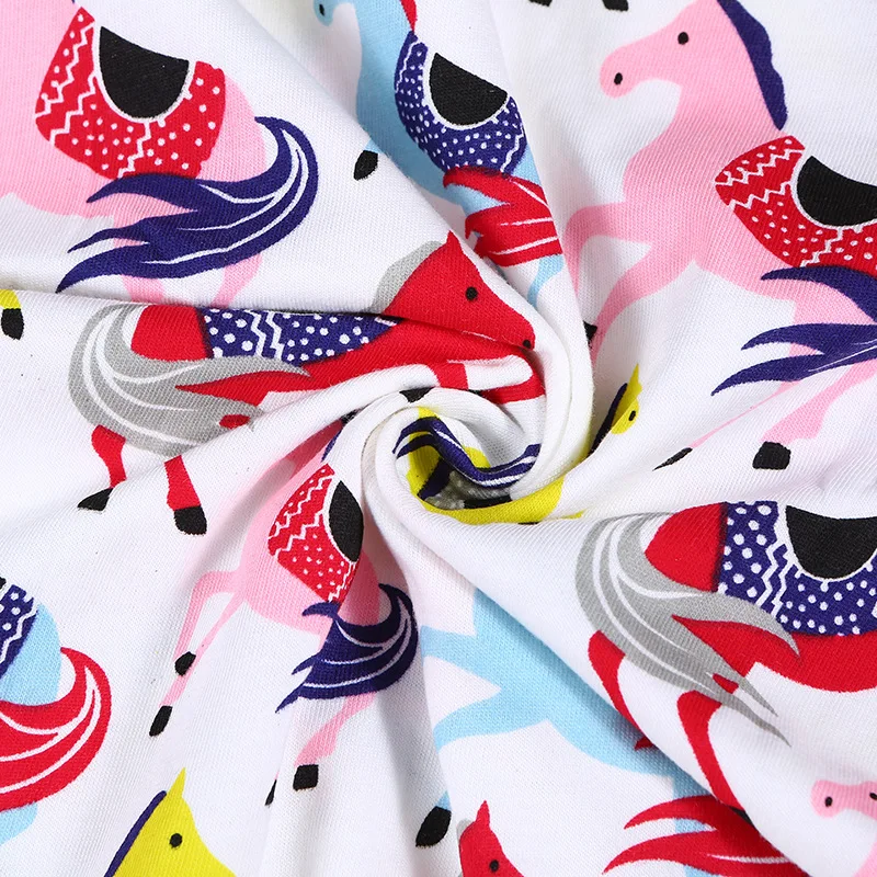 4745587236_2094320800