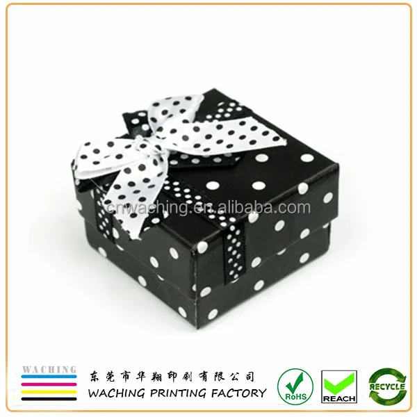 empty small paper carton gift box packaging