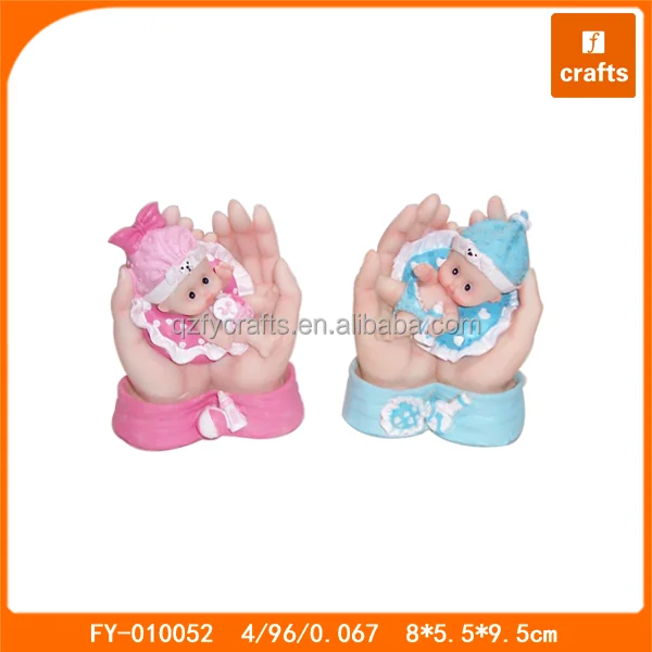 resin loving baby in hand newborn gift set