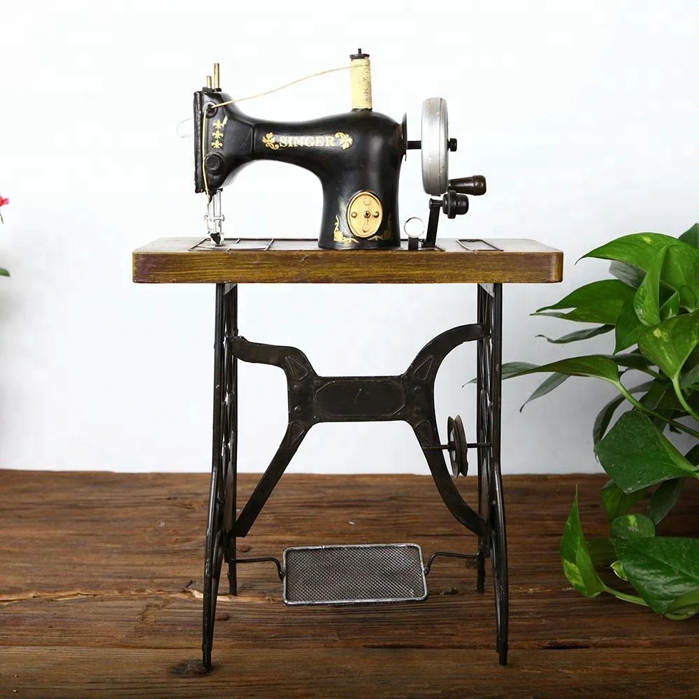 Ferro vintage metal artesanato vale a pena recolher (SDMSM303) mini modelo de mesa da máquina de costura com agulha dupla