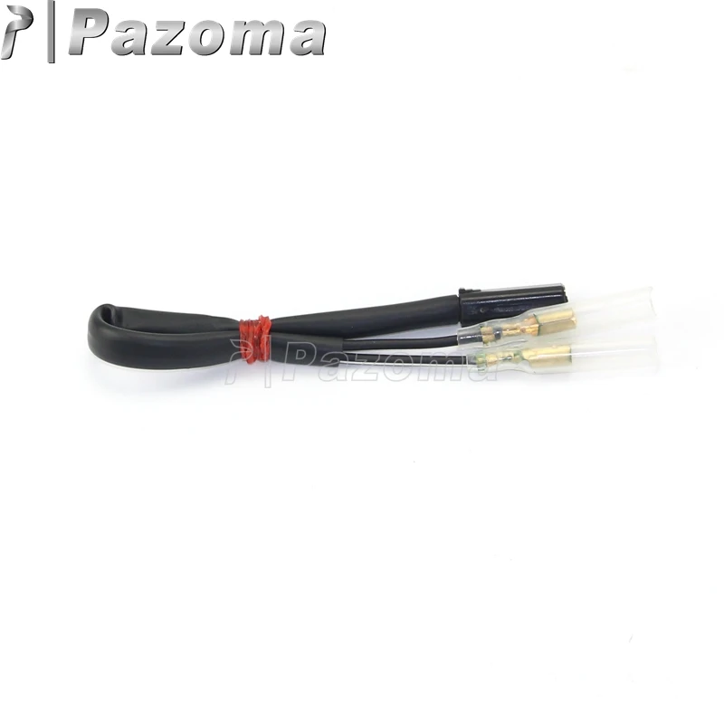 Pair Turn Signal Wire Plug Adapters For Suzuki 2004-2009 VS1400 Boulevard S83