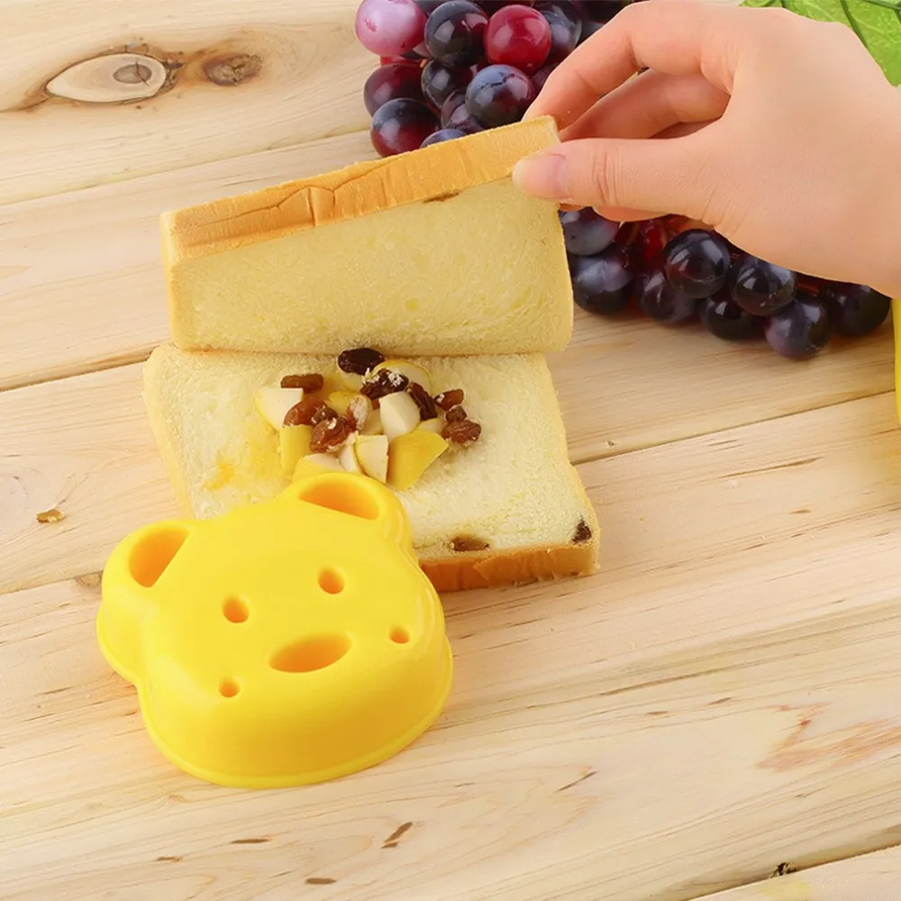 2015 new Home DIY Cookie Cutter Plastic Sandwich Toast Bread Mold Maker Cartoon Bear cake mold cooking tools