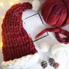 /product-detail/2018-festive-holiday-chunky-hand-knit-santa-hat-chunky-knitted-hat-red-and-white-christmas-gift-party-hat-60814143653.html