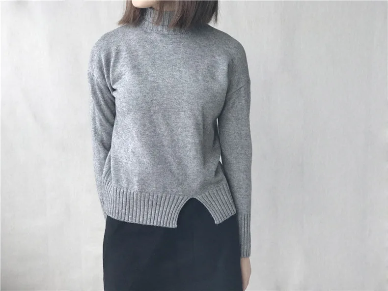 4461968000_2000613867