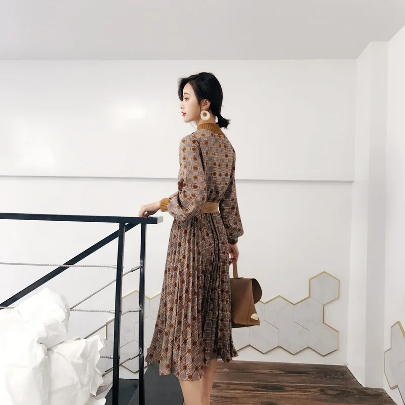 5256290656_1209490680