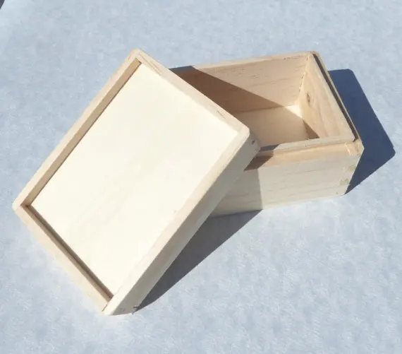 Cajas de madera con tapas