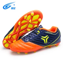 Wholesale student football shoes running sport shoes men