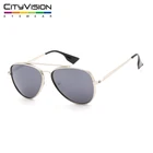 Man thickness frame flyer with encarve line sun glasses