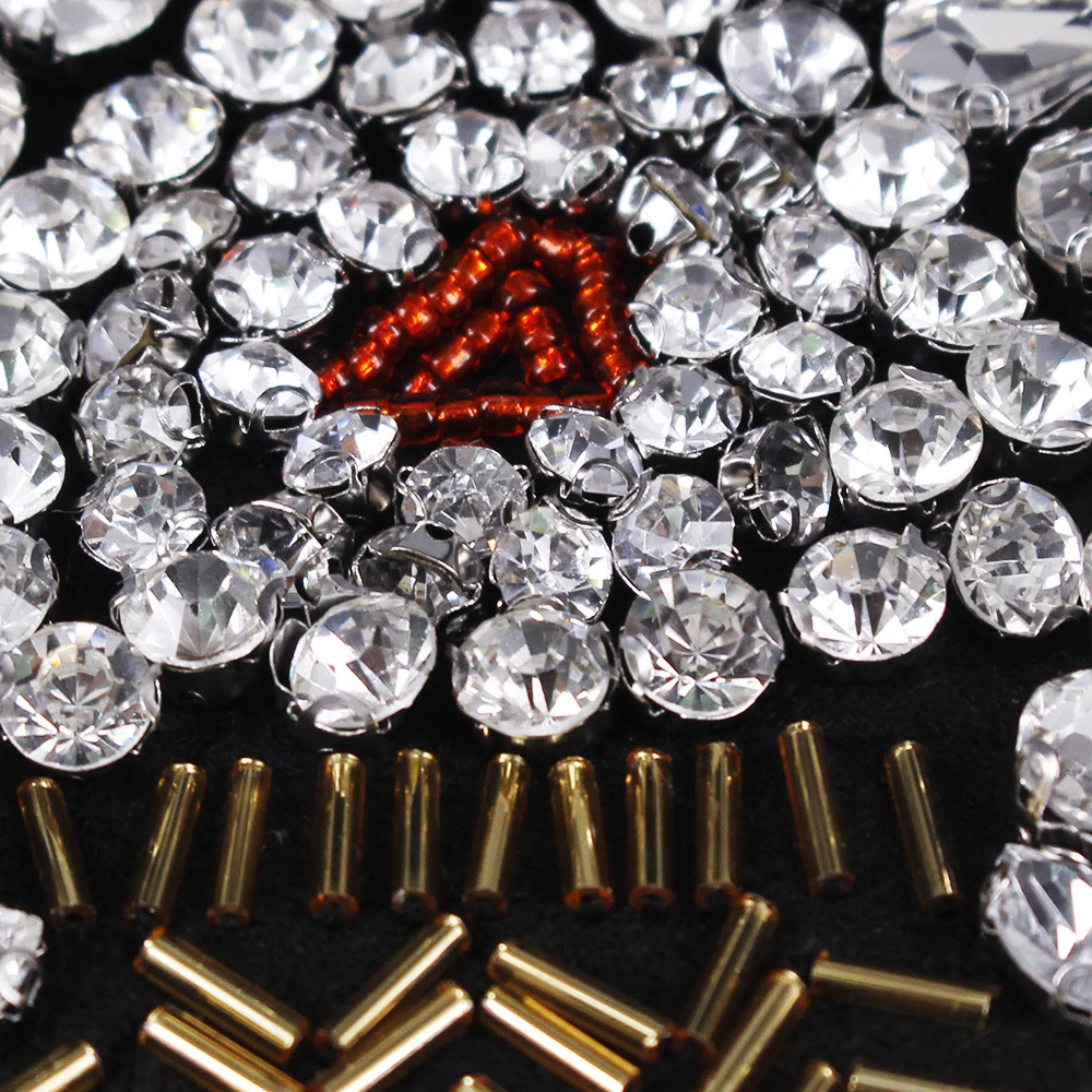 New Design Crystal Heart Rhinestones Beads Applique for Brooch Clothing Bags