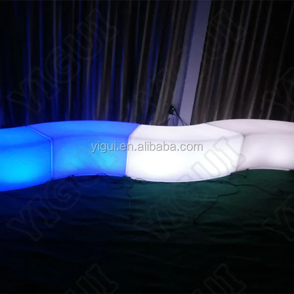 Yi gui現代rgb 16色ledキューブスツール屋内と屋外の使用パーティー仕入れ・メーカー・工場