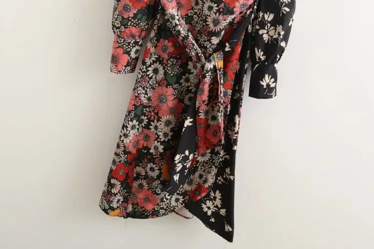 7315493698_1440525483