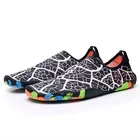 Outdoor creek beach shoes and socks 2019 Summer Unisexg snorkeling anti-slip cut-proof soft shoes barefoot shoes