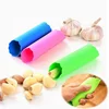 /product-detail/creative-household-easy-drop-peel-silicone-kitchenware-garlic-peeler-62003285290.html