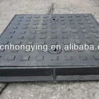 Heavy duty double seal cast iron manhole cover