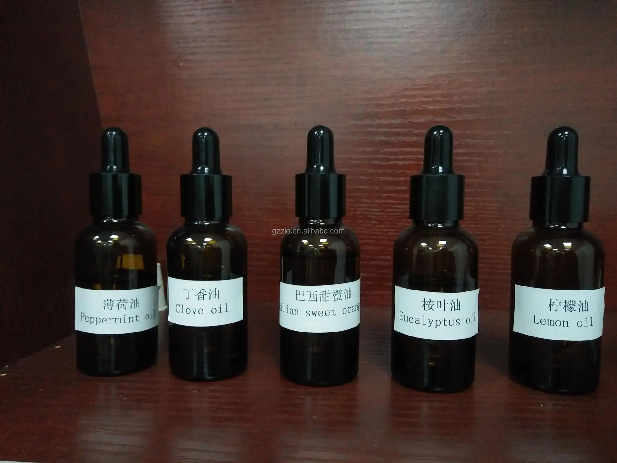 essential oil (1).jpg