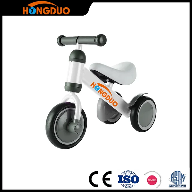2017 China Factory wholesale three wheel kids balance bike/mini balance bike