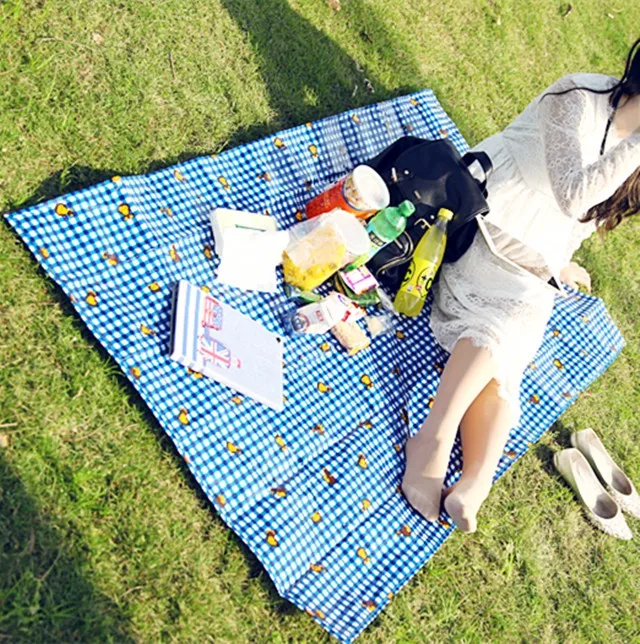 reusable foldable large monkey laminated pp woven picnic mat