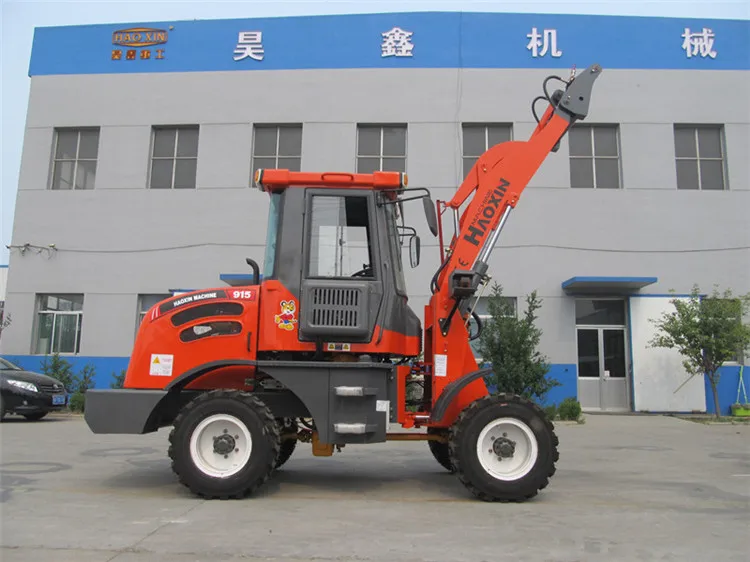 915 red wheel loader.jpg