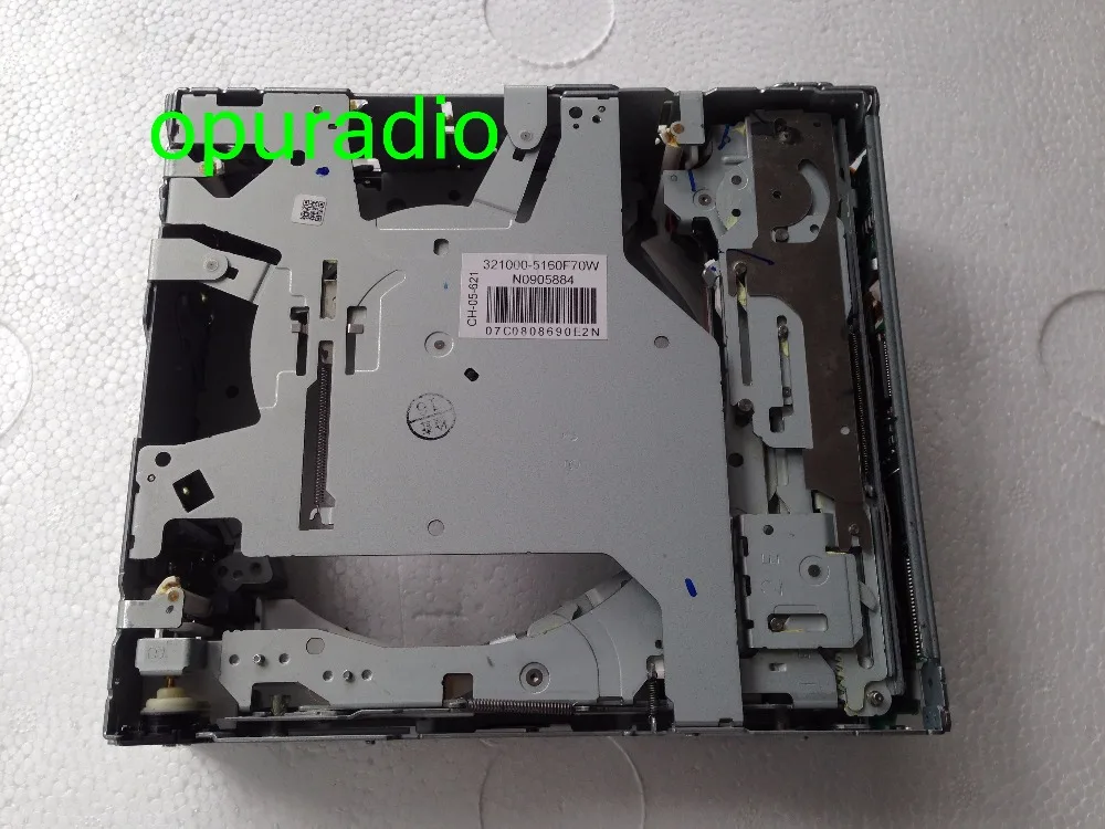 CH-05-621 fujitsu ten 6 CD changer for Toyota SAAB big side board (3)
