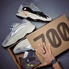 NEW 2019 Originals yeezy shoes Fashion Casual Sneakers 700 Men Sport Shoes