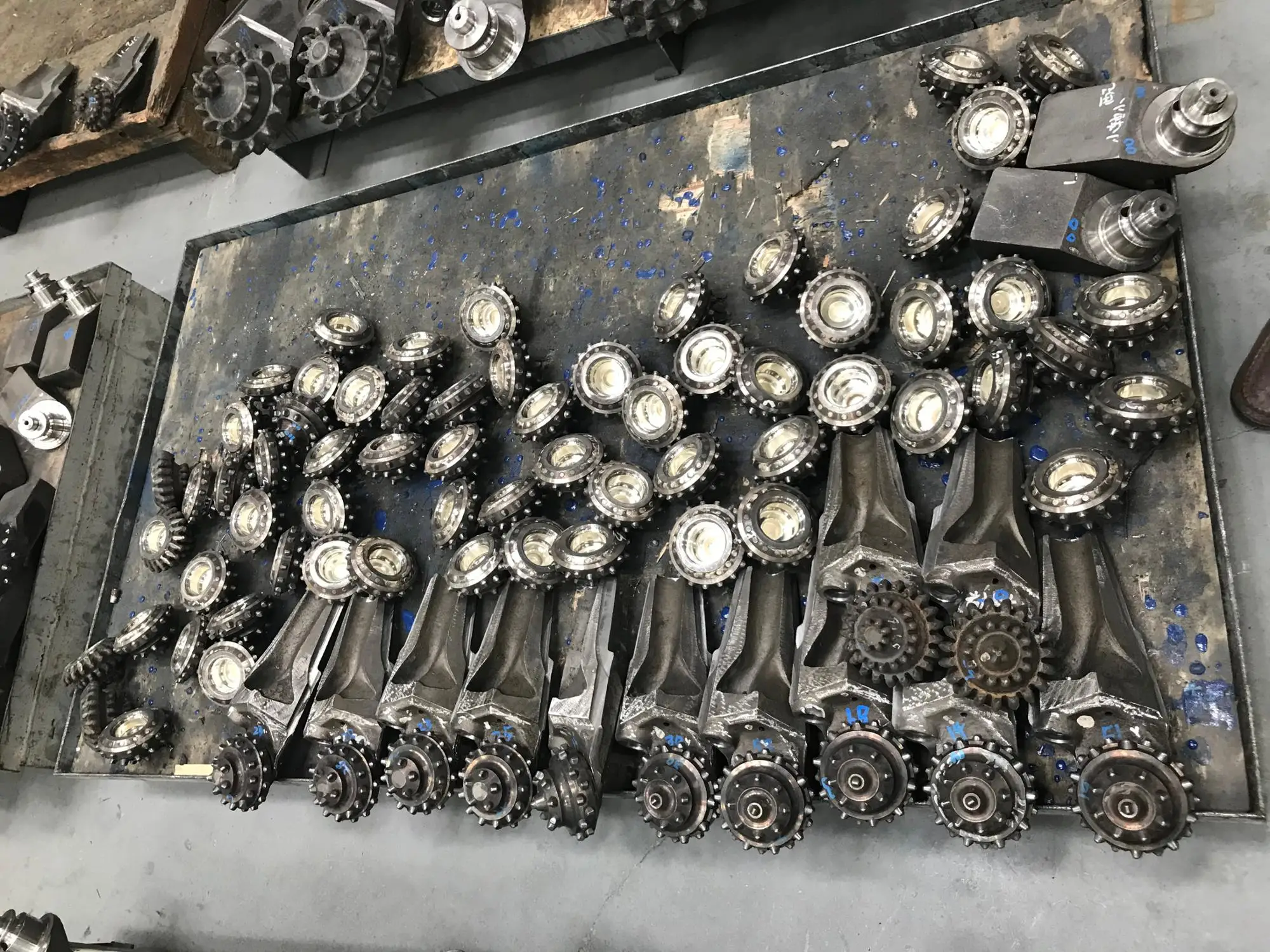 Hot selling Single Tricone Replaceabled Cutters For Hole Opener Reamer Bit.jpg
