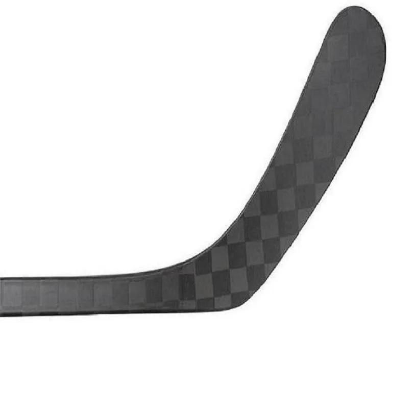 Carbon fiber senior ice hockey stick with 18k surface and PM9 blade
