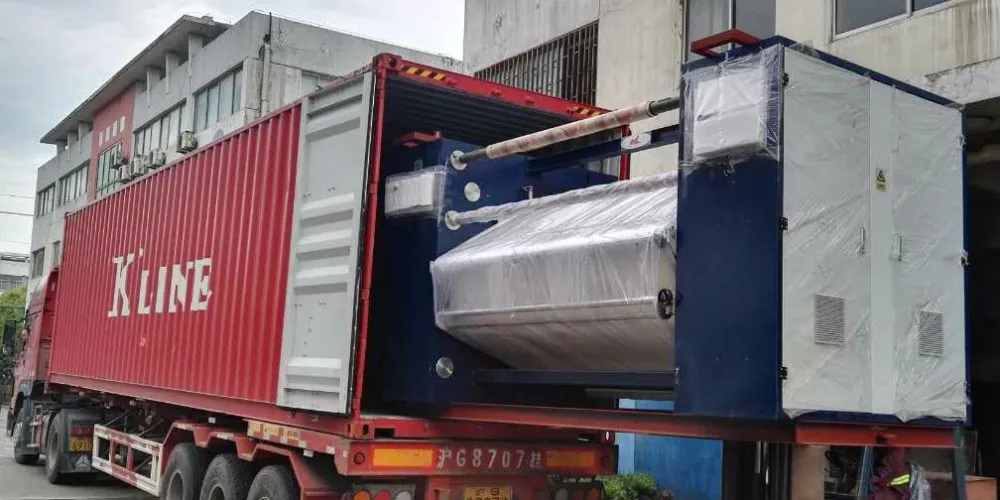 Oil heated rotary calendar drum heat press machine shipping.jpg