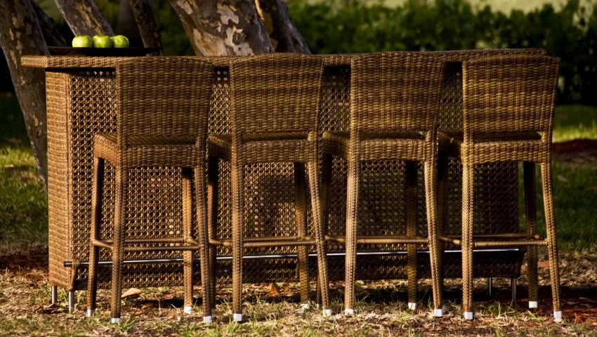 Widely used rattan outdoor patio garden thornbury bar table furniture sale