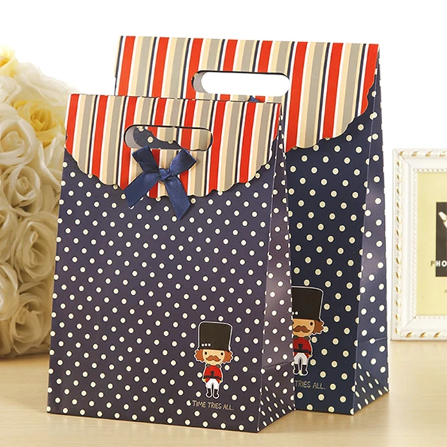 recycled custom gift paper bags with your own logo for christmas