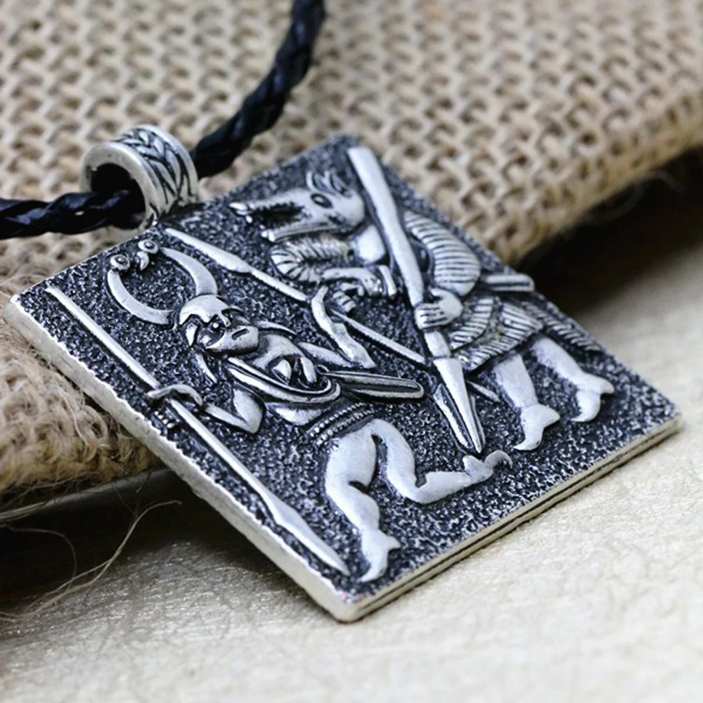 1 個北欧バイキング伝説のザクソン兵士と槍のお守りペンダント