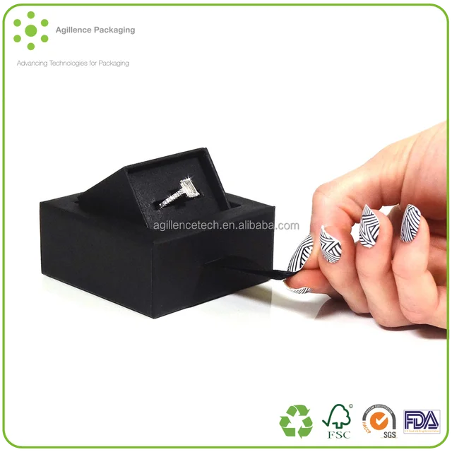 2016 hot sale small rotating black cardboard jewelry gift box