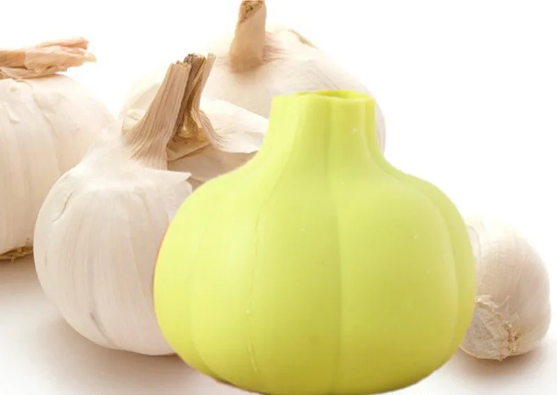 1PC Silicone Garlic Shaped Garlic Peeler Practical Kitchen Gadgets Easy Kitchen Tool Random Color KC1556