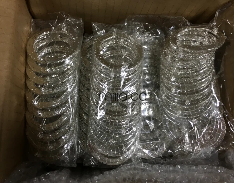 rhinestone buckles packing.png