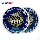Hand sewing wholesale custom patch embroidered fabric badges for clothing