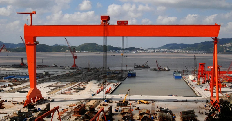 600 Ton Shipbuilding Port Gantry Crane For Shipyard Price