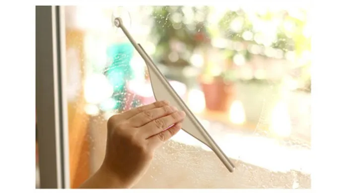 2476889651_1123801028