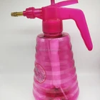 Wholesale manual agricultural spray 1.5L plastic bottles garden pressure sprayer