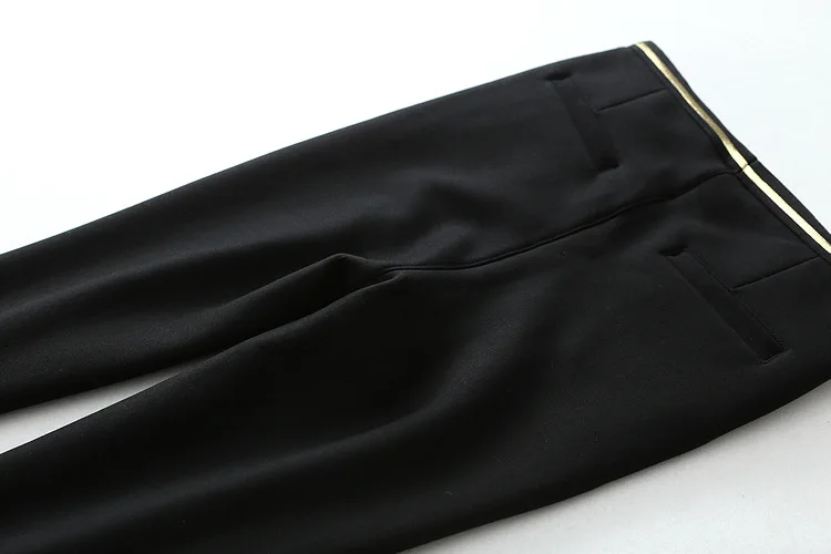 10 - 5632960553_53898964