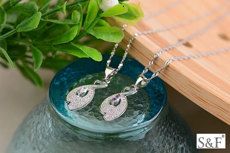 MLA62a Rhodium plated Small Pendant