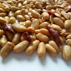 Bulk packing dried and salted peanuts with chili