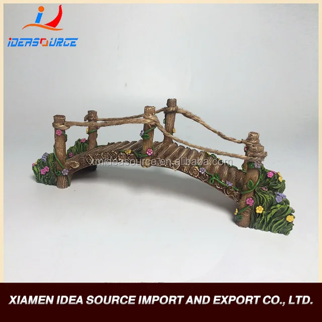 2017 New Design Wood Bridge Resin Figurine For Resin Crafts