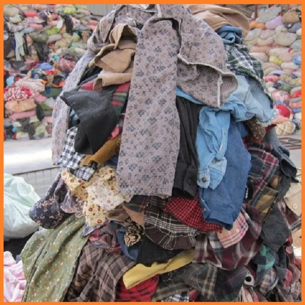the large size of second hand clothing/clothes