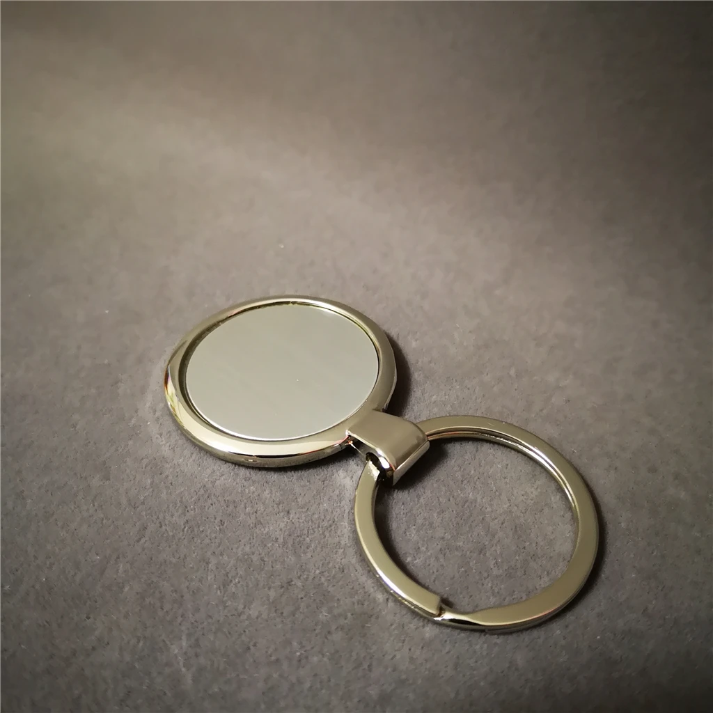 Zinc alloy round shape shield keychain