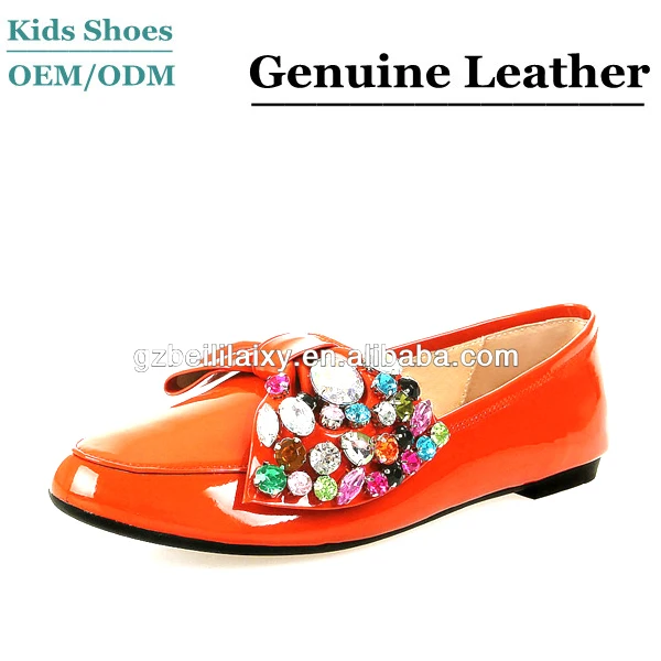 shining leather girl shoe with diamond bow and rubber sole