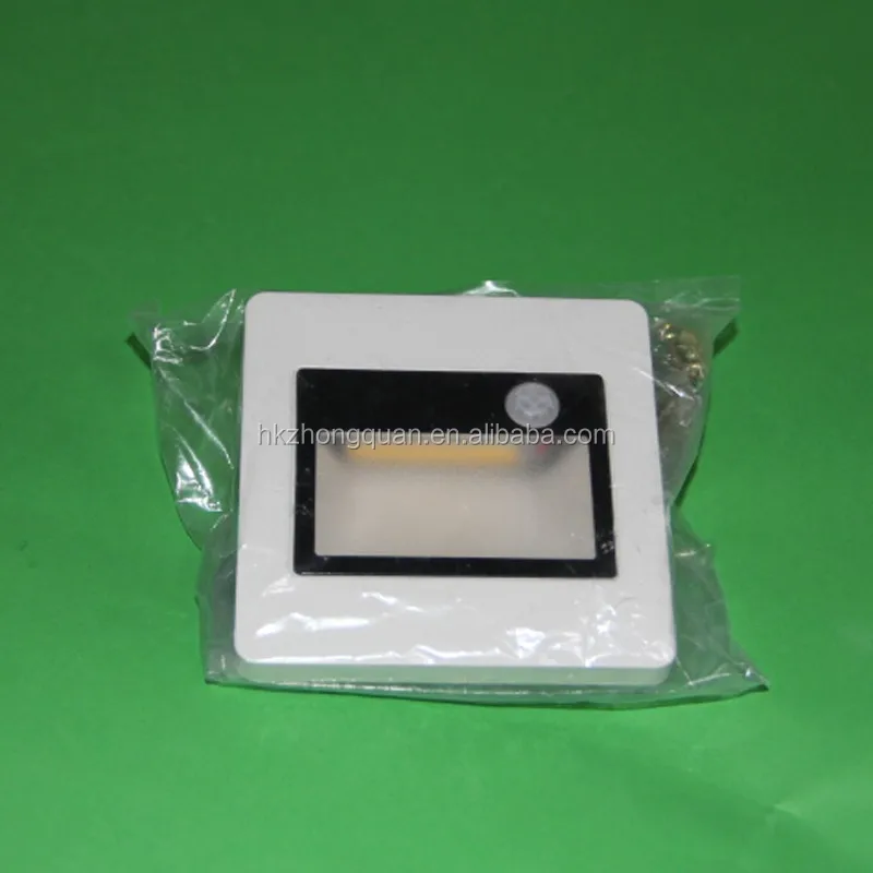 Long life modern wall lamp