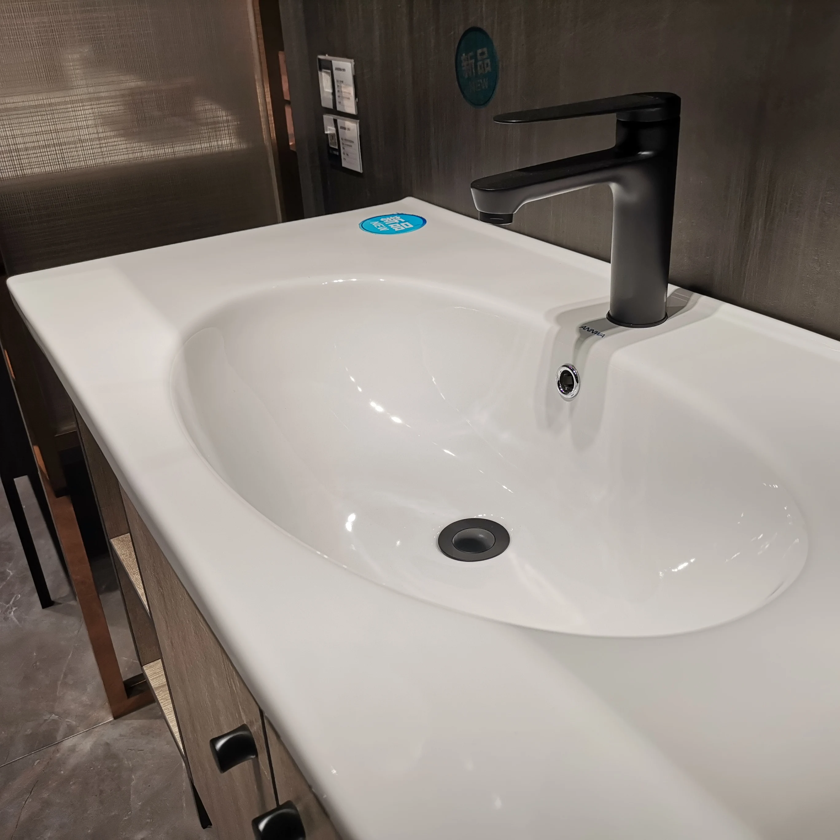 ANNWA N95G15 Ceramic White Square Bathroom Single Hole Bathroom Cabinet Wash Basin