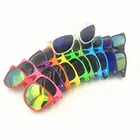 China Manufacturer Unisex Casual Custom Logo Brand Vintage Style Design Sunglasses