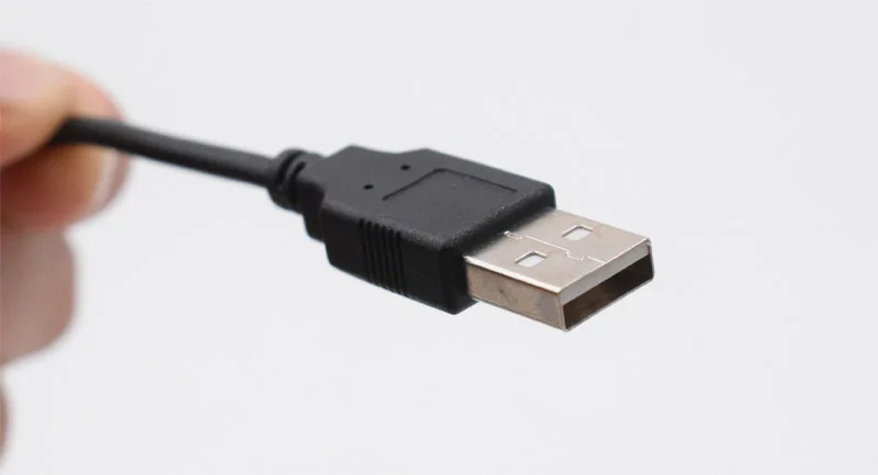 microUSBcurved1-09